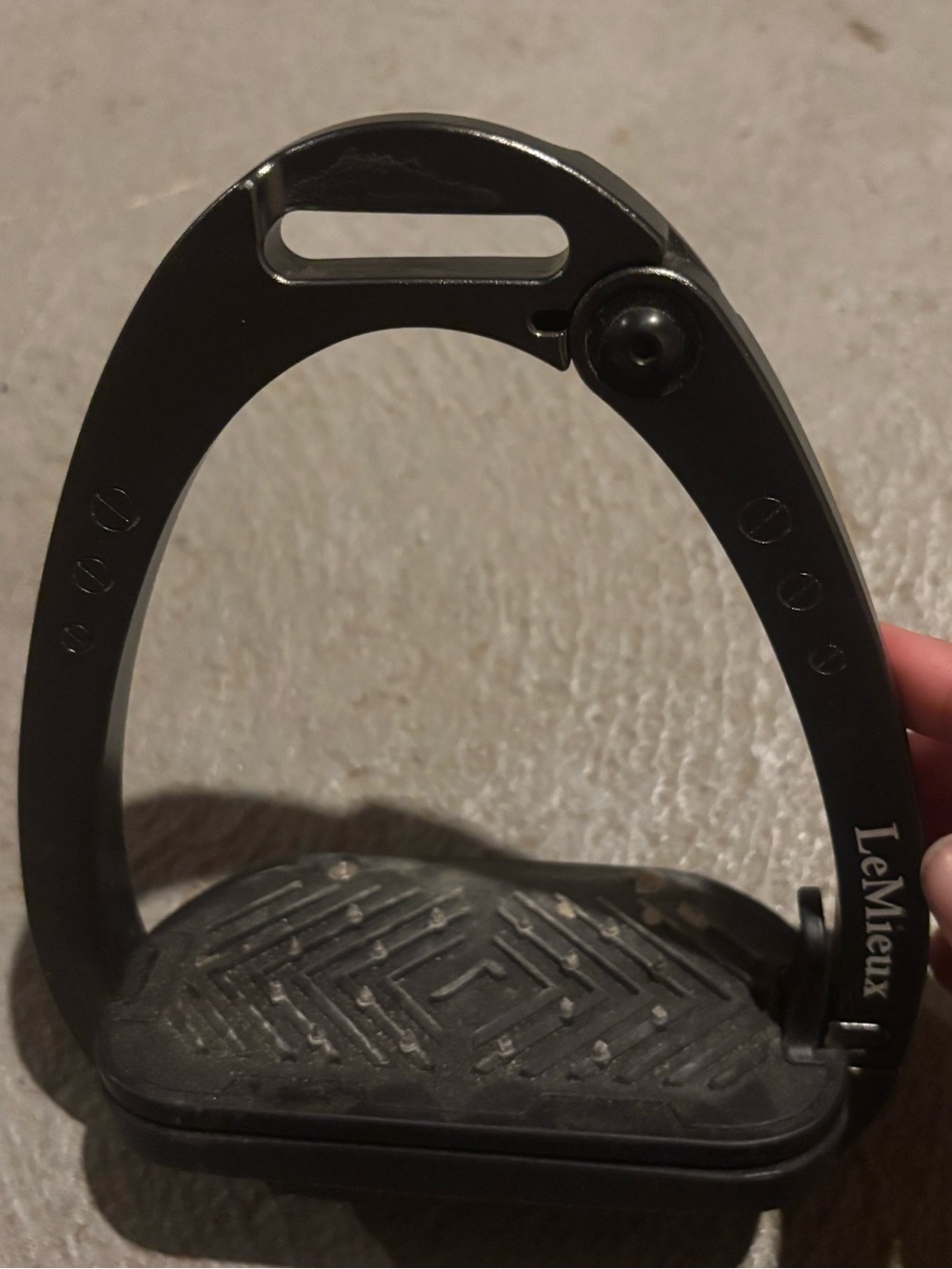 Lemieux Vector Balance Safety Stirrups